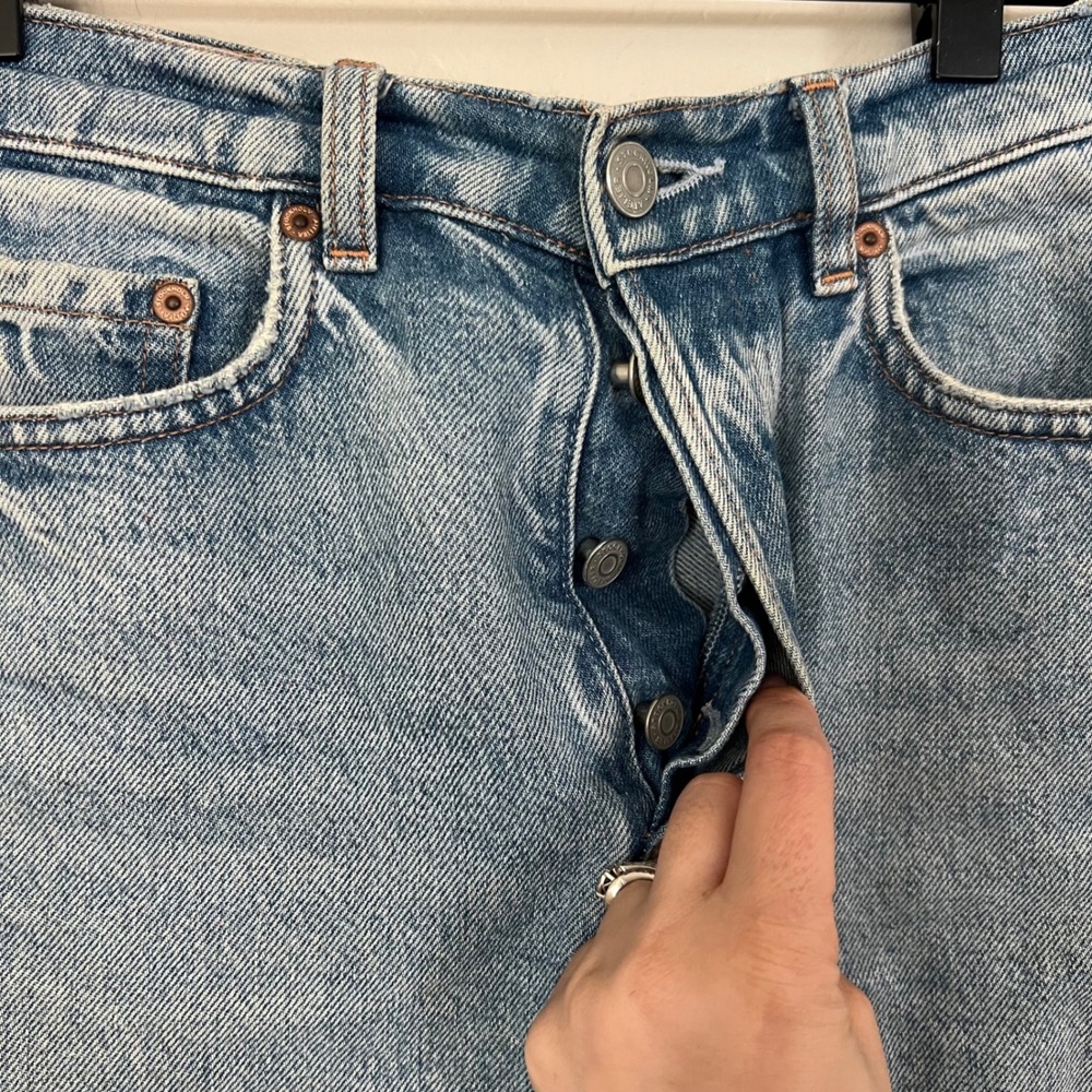 & Other Stories Light Wash High Waisted Button Fly Straight Leg Raw Hem Jeans - Picture 3 of 6